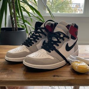 Jordan Retro 1 OG Smoke Grey
